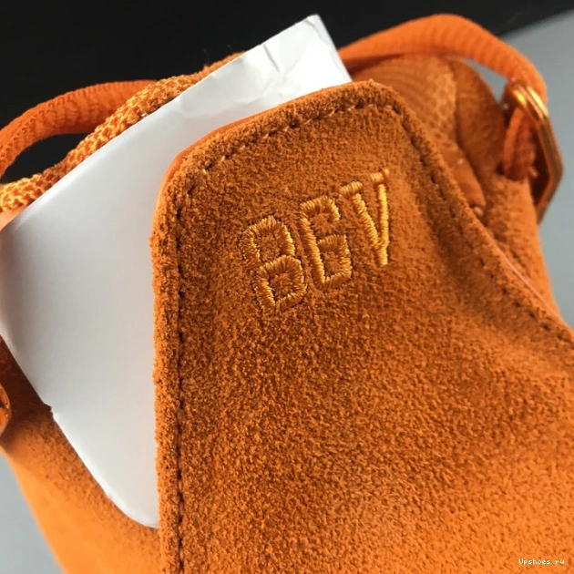 Campfire Retro Orange 18 AA2494-801 Jordan  0321